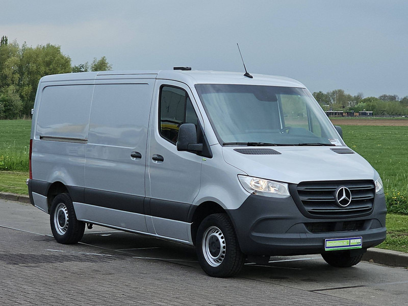 Mercedes-Benz Sprinter 315 L2H1 RWD Mbux! - Kravas mikroautobuss: foto 5 Mercedes-Benz Sprinter 315 L2H1 RWD Mbux! - Kravas mikroautobuss: foto 5
