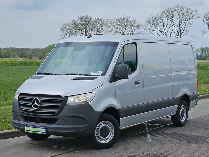 Mercedes-Benz Sprinter 315 L2H1 RWD Mbux! - Kravas mikroautobuss: foto 2 Mercedes-Benz Sprinter 315 L2H1 RWD Mbux! - Kravas mikroautobuss: foto 2