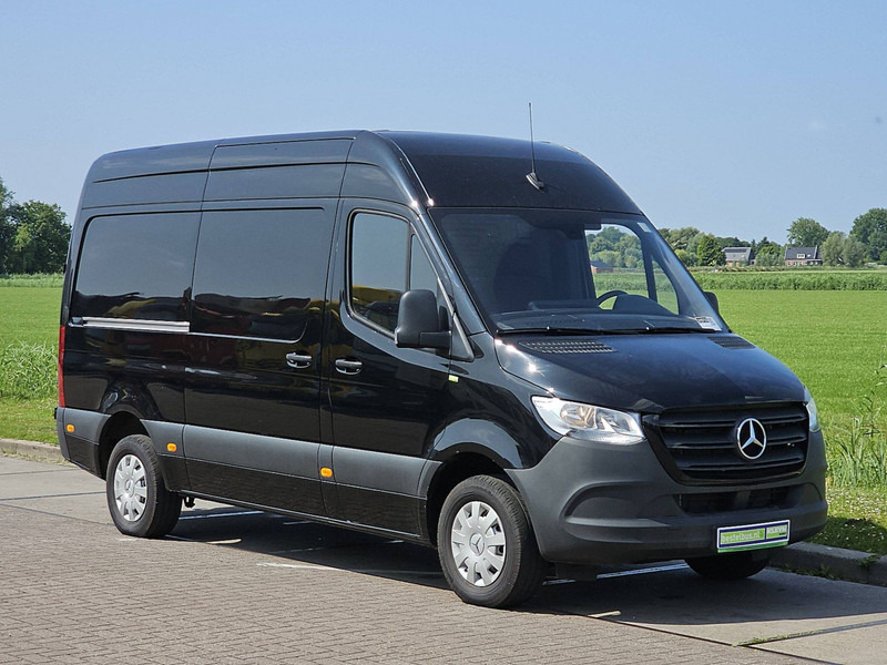 Mercedes-Benz Sprinter 315 L2H2 Mbux Euro6 AC! - Mazs furgons: foto 5 Mercedes-Benz Sprinter 315 L2H2 Mbux Euro6 AC! - Mazs furgons: foto 5