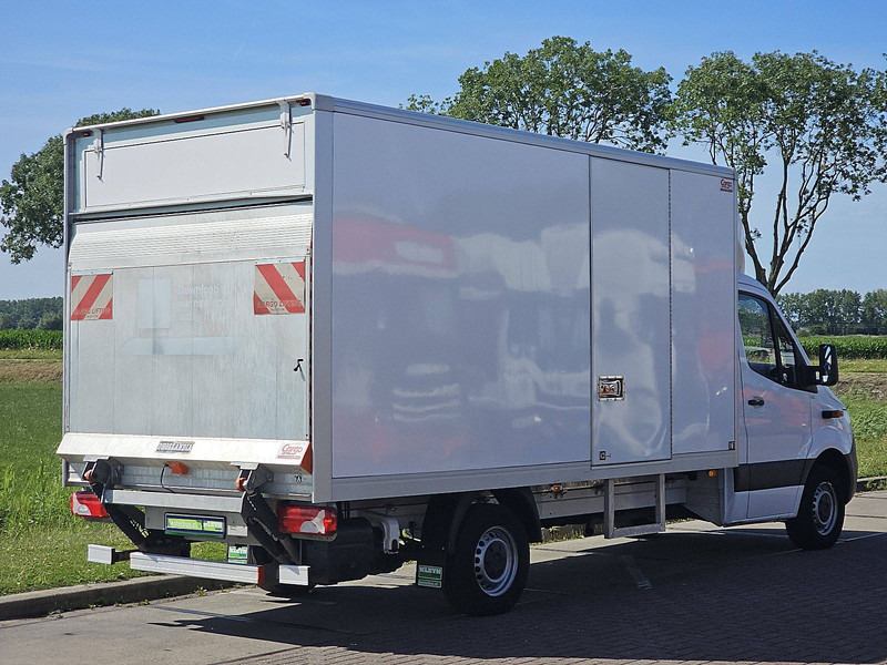 Mercedes-Benz Sprinter 317 Bakwagen Laadklep! - Furgons ar slēgtā virsbūve: foto 3 Mercedes-Benz Sprinter 317 Bakwagen Laadklep! - Furgons ar slēgtā virsbūve: foto 3