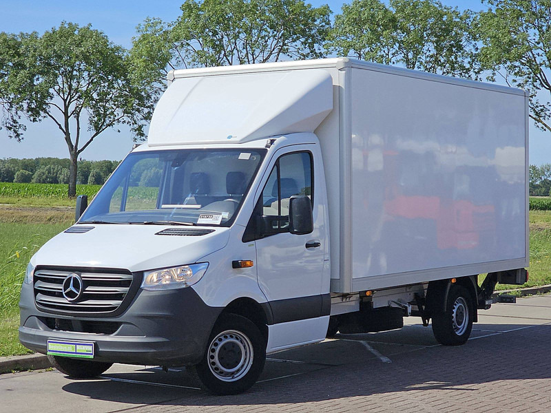Mercedes-Benz Sprinter 317 Bakwagen Laadklep! - Furgons ar slēgtā virsbūve: foto 2 Mercedes-Benz Sprinter 317 Bakwagen Laadklep! - Furgons ar slēgtā virsbūve: foto 2