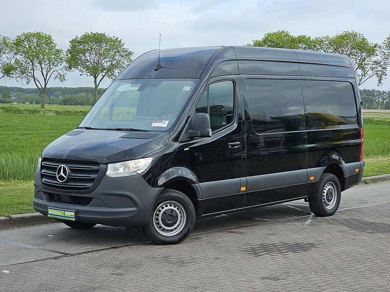 Mercedes-Benz Sprinter 317 L2H2 Navi Euro6 AC! - Kravas mikroautobuss: foto 2 Mercedes-Benz Sprinter 317 L2H2 Navi Euro6 AC! - Kravas mikroautobuss: foto 2