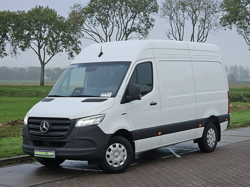 Mercedes-Benz eSprinter 320 L2H2 81kWh Nieuw - Kravas mikroautobuss, Elektriskais furgons: foto 2 Mercedes-Benz eSprinter 320 L2H2 81kWh Nieuw - Kravas mikroautobuss, Elektriskais furgons: foto 2