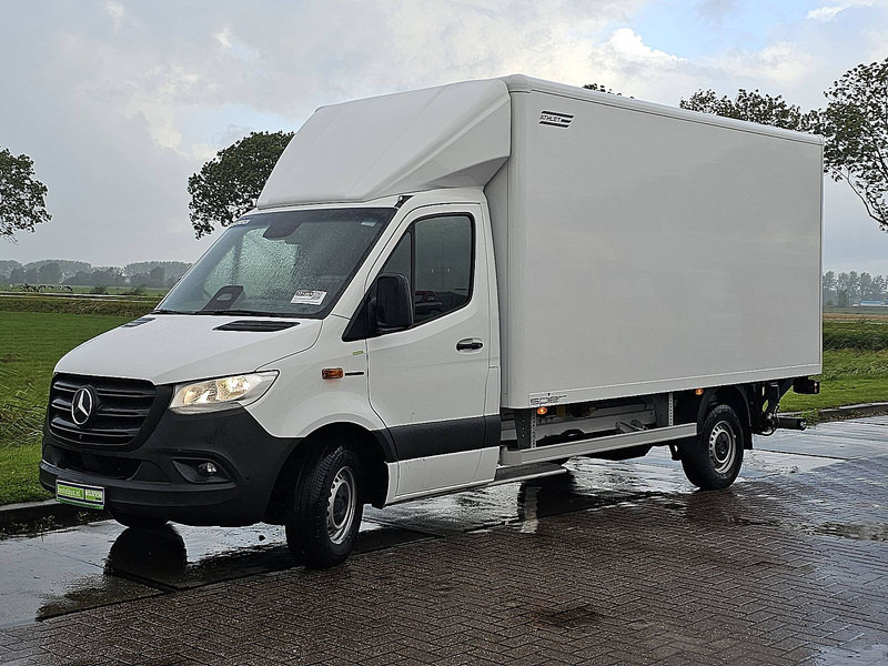 Mercedes-Benz eSprinter Bakwagen Laadklep! - Furgons ar slēgtā virsbūve, Elektriskais furgons: foto 2 Mercedes-Benz eSprinter Bakwagen Laadklep! - Furgons ar slēgtā virsbūve, Elektriskais furgons: foto 2