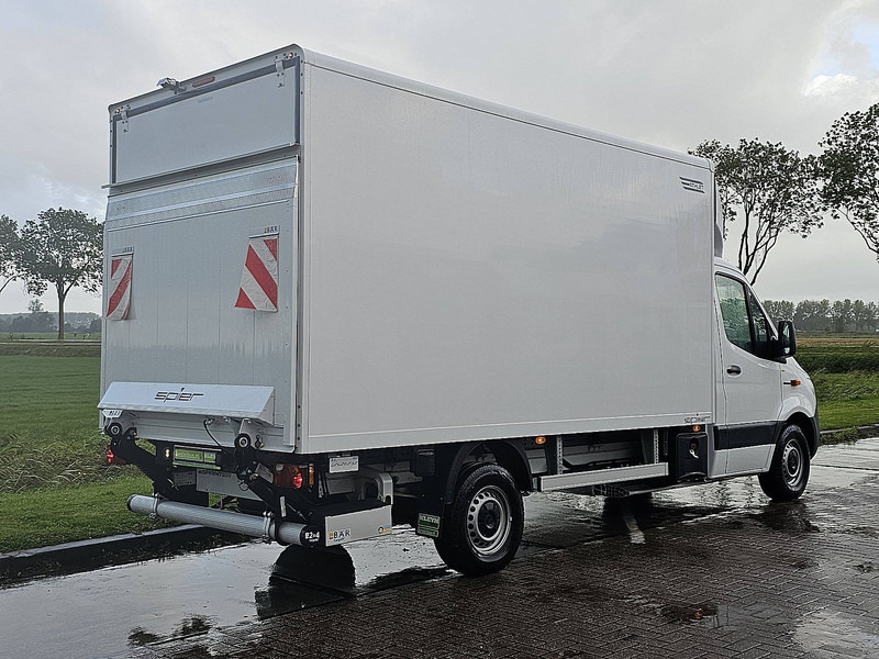 Mercedes-Benz eSprinter Bakwagen Laadklep! - Furgons ar slēgtā virsbūve, Elektriskais furgons: foto 3 Mercedes-Benz eSprinter Bakwagen Laadklep! - Furgons ar slēgtā virsbūve, Elektriskais furgons: foto 3