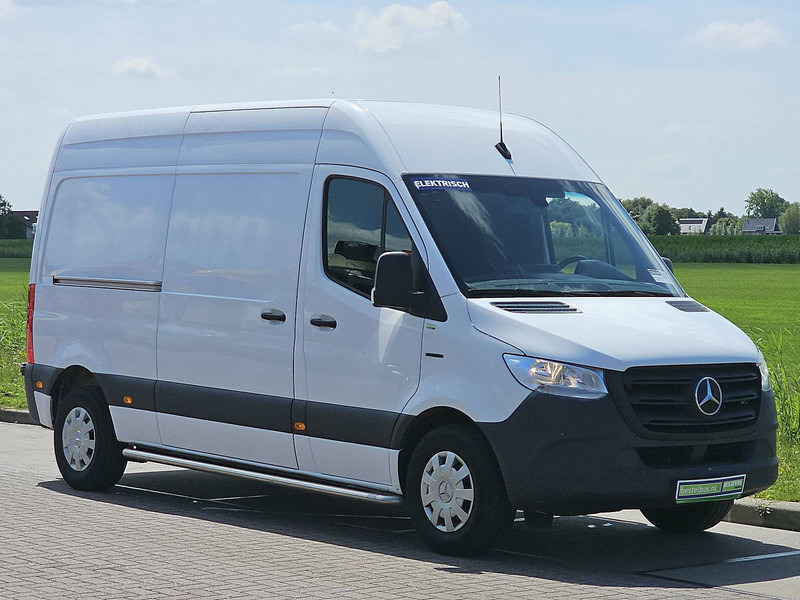 Mercedes-Benz eSprinter L2H2 35 KWH - Kravas mikroautobuss, Elektriskais furgons: foto 5 Mercedes-Benz eSprinter L2H2 35 KWH - Kravas mikroautobuss, Elektriskais furgons: foto 5