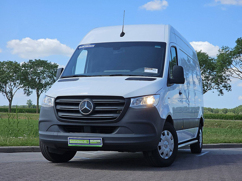 Mercedes-Benz eSprinter L2H2 35 KWH - Kravas mikroautobuss, Elektriskais furgons: foto 1 Mercedes-Benz eSprinter L2H2 35 KWH - Kravas mikroautobuss, Elektriskais furgons: foto 1