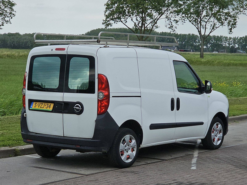 Opel Combo 1.3 - Mazs furgons: foto 3 Opel Combo 1.3 - Mazs furgons: foto 3