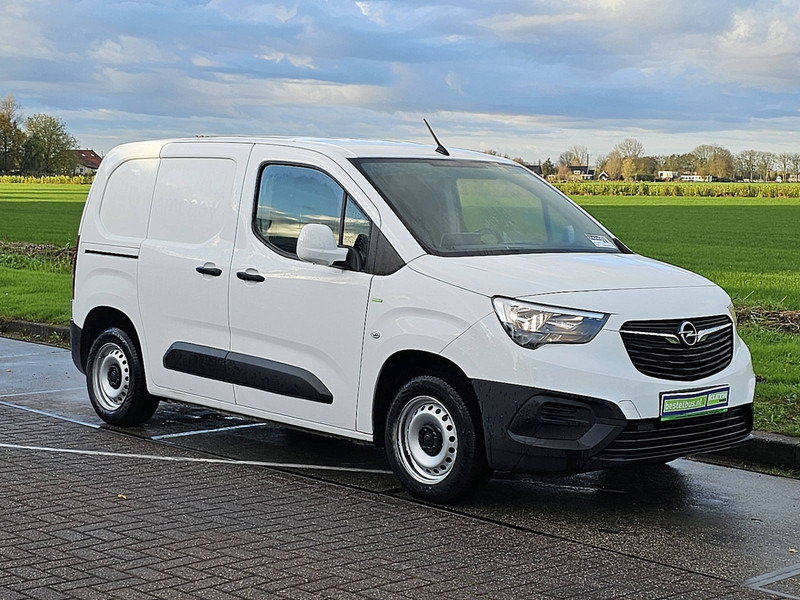 Opel Combo 1.6 Navi Euro6 NAP - Furgons ar slēgtā virsbūve: foto 5 Opel Combo 1.6 Navi Euro6 NAP - Furgons ar slēgtā virsbūve: foto 5