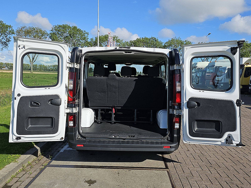 Opel Vivaro 1.6 L1 Combi 9p Airco līzingu Opel Vivaro 1.6 L1 Combi 9p Airco: foto 14