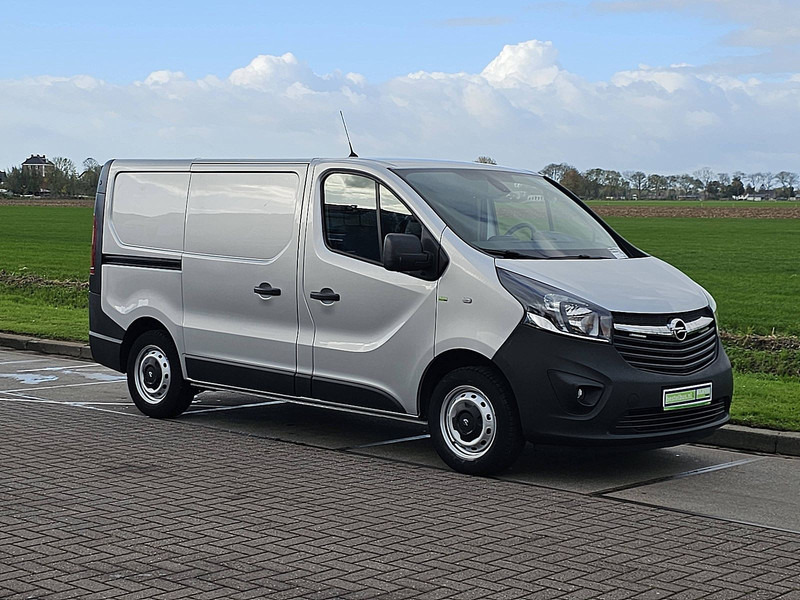Opel Vivaro 1.6 L1H1 Navi Euro6 AC! - Mazs furgons: foto 5 Opel Vivaro 1.6 L1H1 Navi Euro6 AC! - Mazs furgons: foto 5