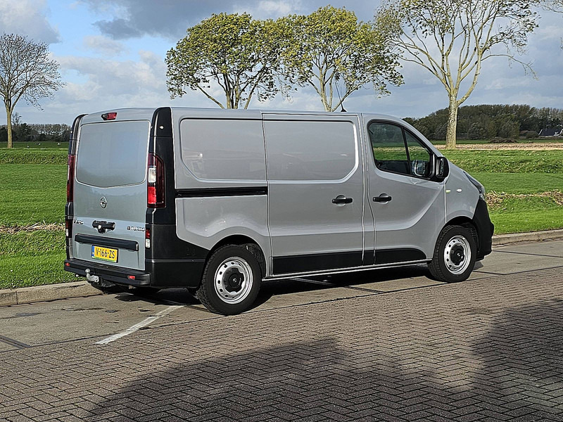 Opel Vivaro 1.6 L1H1 Navi Euro6 AC! - Mazs furgons: foto 3 Opel Vivaro 1.6 L1H1 Navi Euro6 AC! - Mazs furgons: foto 3