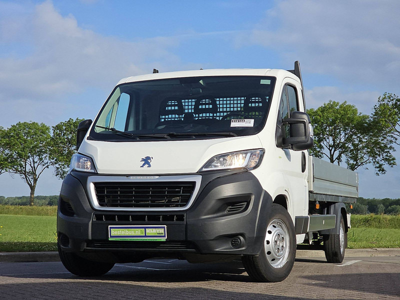 Peugeot Boxer 335 - Automašīna ar kravas platformu: foto 1 Peugeot Boxer 335 - Automašīna ar kravas platformu: foto 1