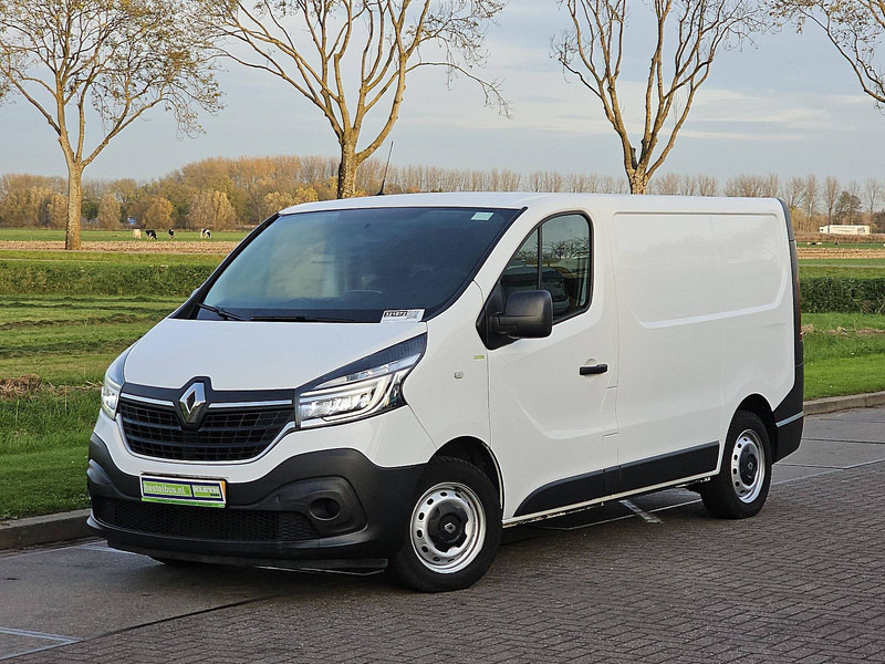 Renault Trafic 1.6 DCI ac bluetooth EURO6 - Mazs furgons: foto 2 Renault Trafic 1.6 DCI ac bluetooth EURO6 - Mazs furgons: foto 2