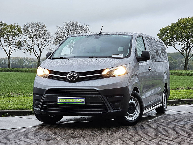 Toyota pro-ace 1.6 ac 9 pers EURO6 - Mikroautobuss, Pasažieru furgons: foto 1 Toyota pro-ace 1.6 ac 9 pers EURO6 - Mikroautobuss, Pasažieru furgons: foto 1