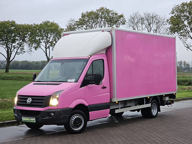 Volkswagen Crafter - Furgons ar slēgtā virsbūve: foto 2 Volkswagen Crafter - Furgons ar slēgtā virsbūve: foto 2