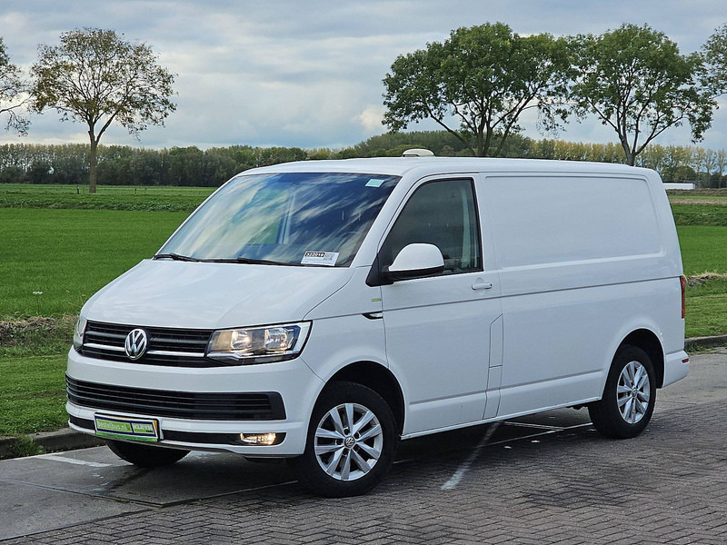 Volkswagen Transporter 2.0 TDI L1H1 Airco Euro6 NAP - Mazs furgons: foto 2 Volkswagen Transporter 2.0 TDI L1H1 Airco Euro6 NAP - Mazs furgons: foto 2