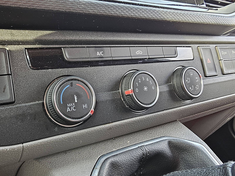 Mazs furgons Volkswagen Transporter 2.0 TDI L1H1 BULLI LED NAP!: foto 10