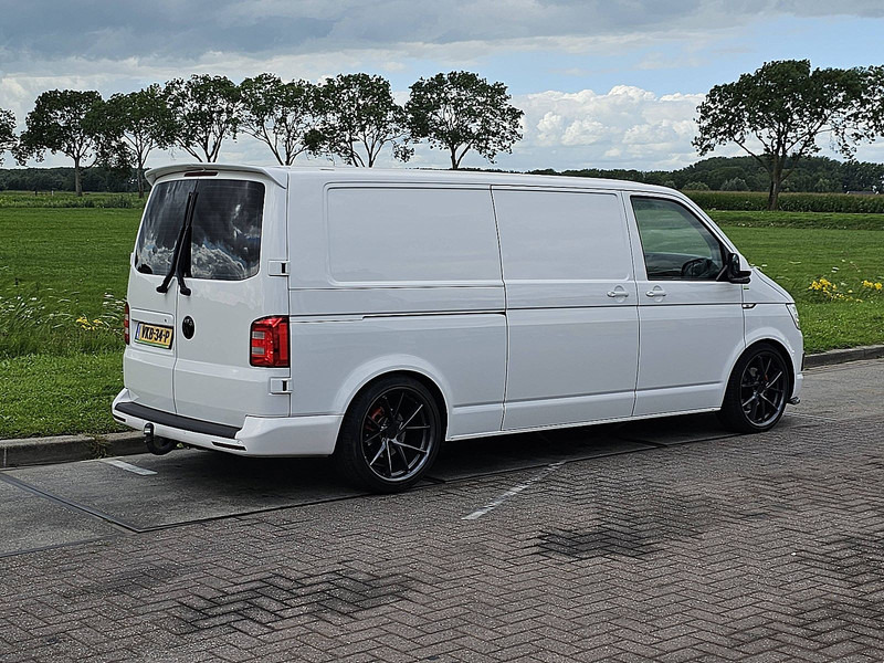 Volkswagen Transporter 2.0 TDI L2H1 LED EDITION! - Mazs furgons: foto 3 Volkswagen Transporter 2.0 TDI L2H1 LED EDITION! - Mazs furgons: foto 3