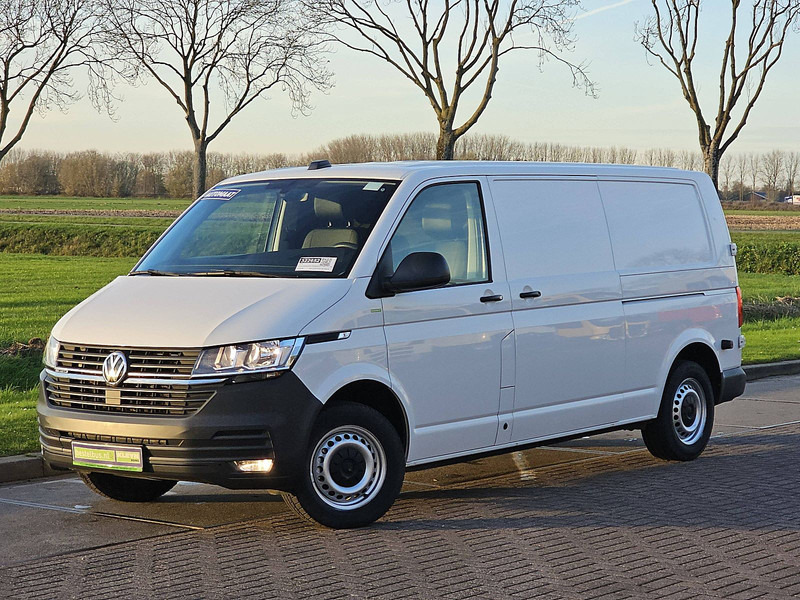 Volkswagen Transporter 2.0 TDI L2H1 Navi 4 Motion - Mazs furgons: foto 2 Volkswagen Transporter 2.0 TDI L2H1 Navi 4 Motion - Mazs furgons: foto 2