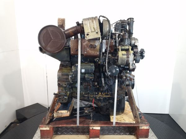 Komatsu/Cummins S4D102E-1/4BT3.9 Engine (Plant) - Dzinējs - Celtniecības tehnika: foto 4 Komatsu/Cummins S4D102E-1/4BT3.9 Engine (Plant) - Dzinējs - Celtniecības tehnika: foto 4