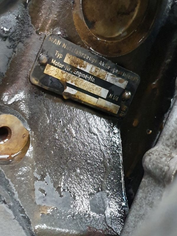 MAN D0834 LFL41 - Dzinējs - Kravas automašīna: foto 2 MAN D0834 LFL41 - Dzinējs - Kravas automašīna: foto 2