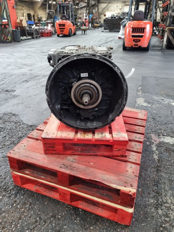 Volvo AT2412C Gearbox - Pārnesumkārba: foto 2 Volvo AT2412C Gearbox - Pārnesumkārba: foto 2