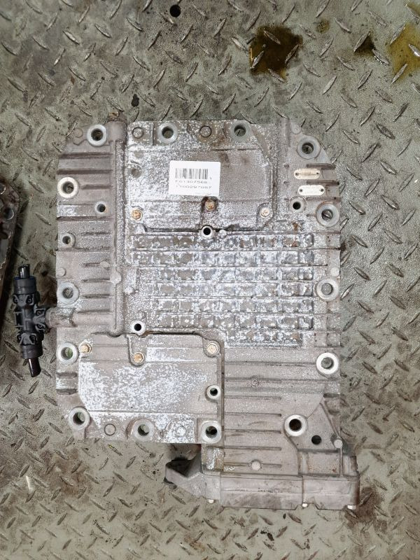 Volvo AT2612D Gearbox ECU Gearbox - Pārnesumkārba: foto 2 Volvo AT2612D Gearbox ECU Gearbox - Pārnesumkārba: foto 2