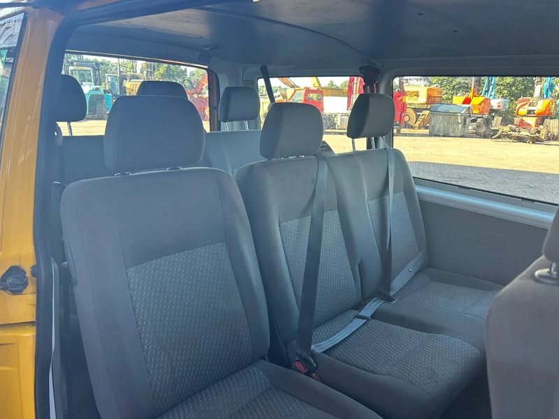 Volkswagen Transporter Kombi - Autobuss: foto 5 Volkswagen Transporter Kombi - Autobuss: foto 5