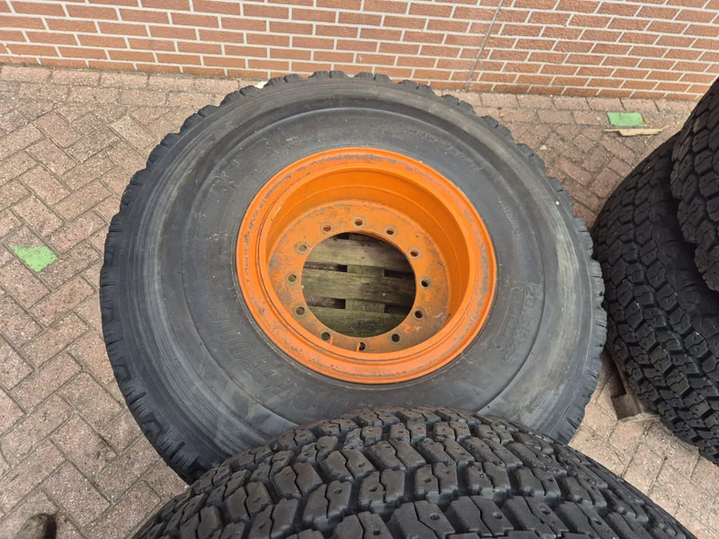 Bridgestone 20.5R25 - Riepa: foto 2 Bridgestone 20.5R25 - Riepa: foto 2