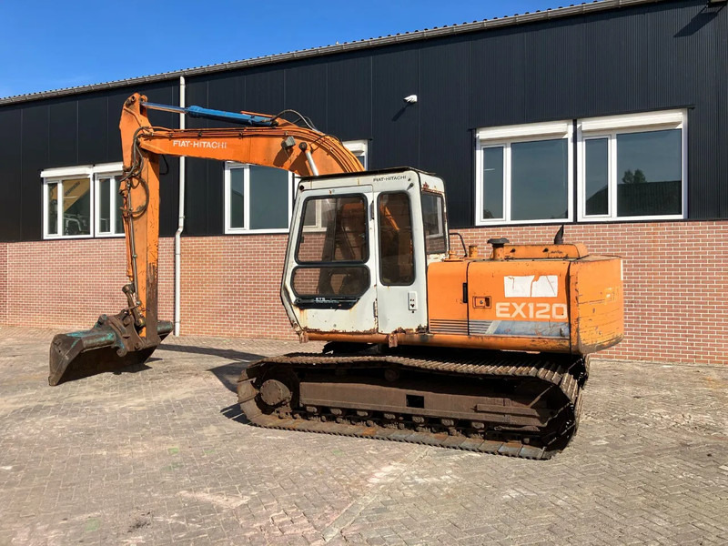 Fiat Hitachi EX120 - Kāpurķēžu ekskavators: foto 2 Fiat Hitachi EX120 - Kāpurķēžu ekskavators: foto 2