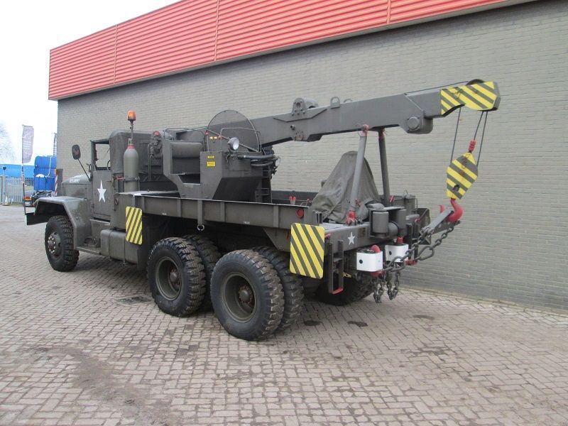 International wrecker - Kravas auto ar manipulatoru: foto 2 International wrecker - Kravas auto ar manipulatoru: foto 2