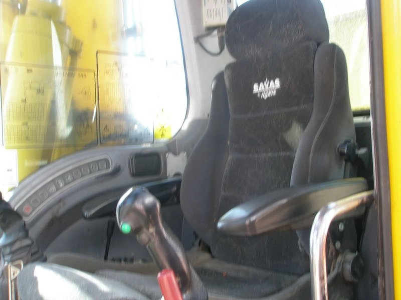 Riteņu ekskavators JCB JS175W: foto 8 Riteņu ekskavators JCB JS175W: foto 8