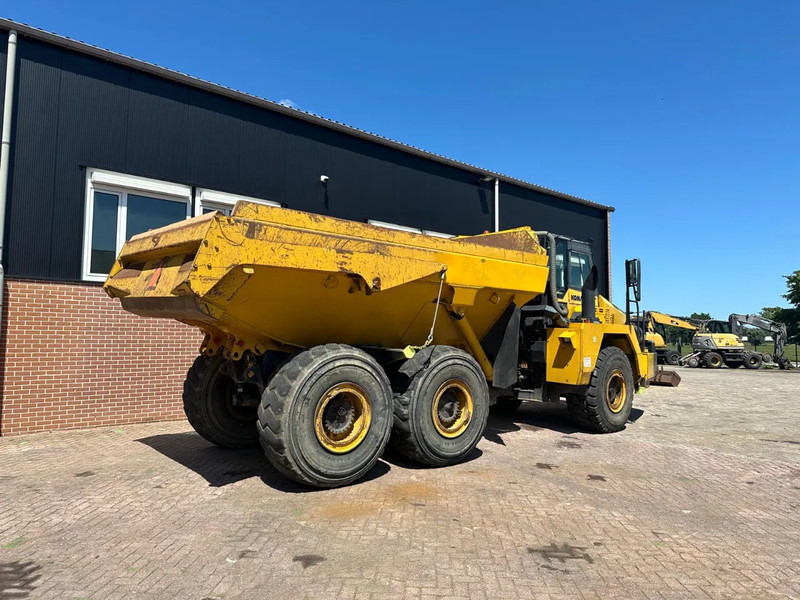 Komatsu HM300-2 - Artikulētias pašizgāzējs: foto 4 Komatsu HM300-2 - Artikulētias pašizgāzējs: foto 4