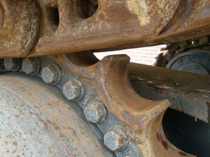 Komatsu PC 600LC-7K - Kāpurķēžu ekskavators: foto 5 Komatsu PC 600LC-7K - Kāpurķēžu ekskavators: foto 5
