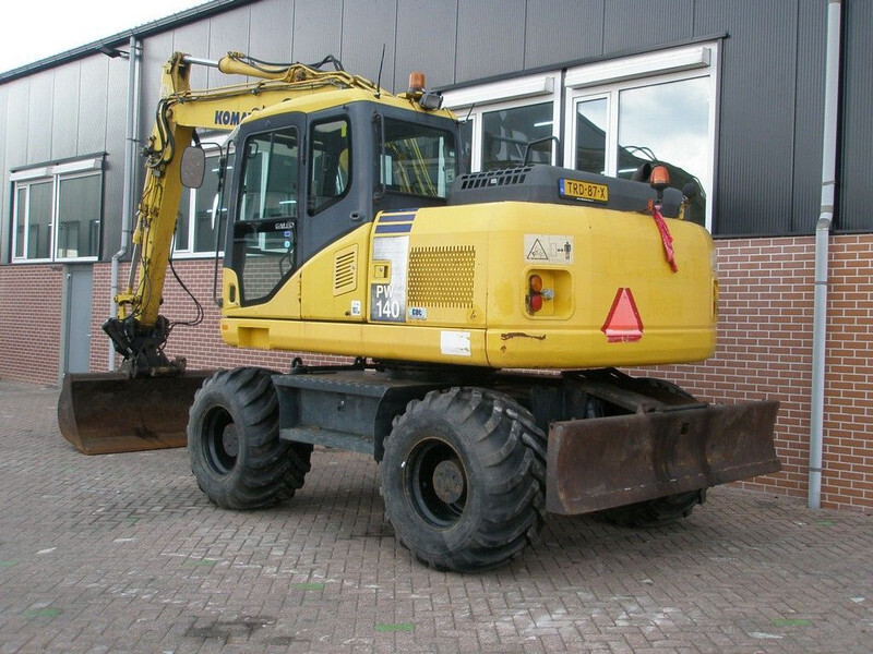 Komatsu PW140-7 - Riteņu ekskavators: foto 2 Komatsu PW140-7 - Riteņu ekskavators: foto 2
