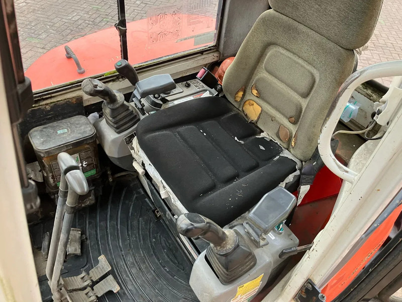 Mini-ekskavators Kubota KX121-3a: foto 6