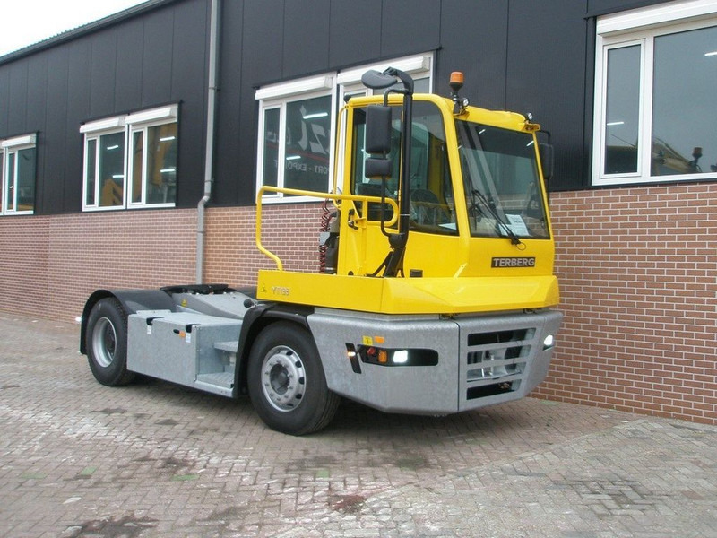 Terberg YT 193 YT193 - Termināļa traktors: foto 3 Terberg YT 193 YT193 - Termināļa traktors: foto 3
