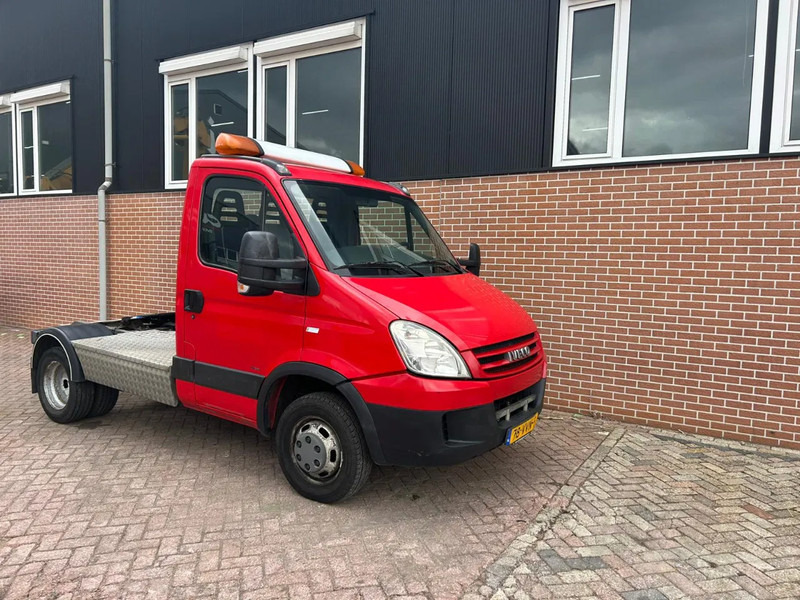 Iveco Daily 40 C18 - Vilcējs: foto 2 Iveco Daily 40 C18 - Vilcējs: foto 2
