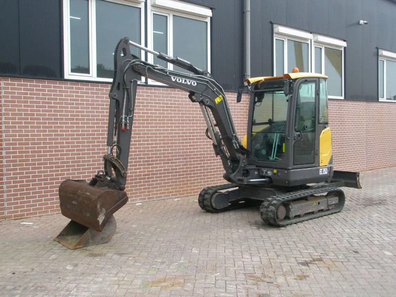 Volvo EC35D - Mini-ekskavators: foto 1 Volvo EC35D - Mini-ekskavators: foto 1