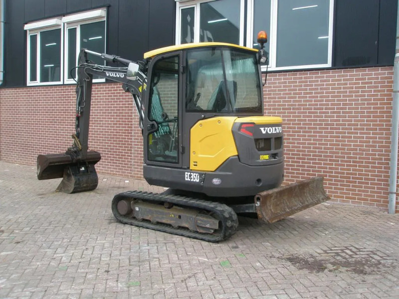 Volvo EC35D - Mini-ekskavators: foto 2 Volvo EC35D - Mini-ekskavators: foto 2