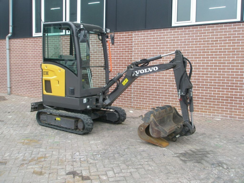 Volvo ECR18E - Mini-ekskavators: foto 4 Volvo ECR18E - Mini-ekskavators: foto 4