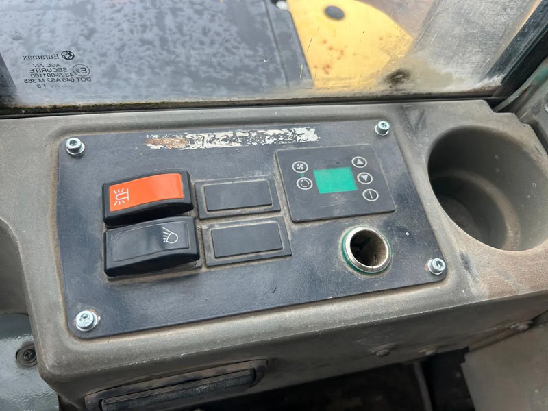 Mini-ekskavators Yanmar VIO57-U: foto 7