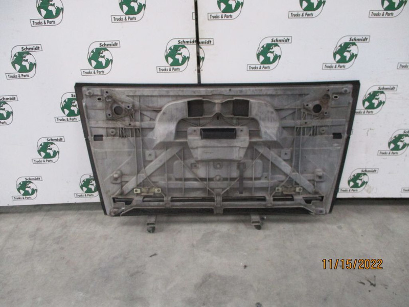 DAF 1892076//1892074 GRILL XF 106 EURO 6 - Radiatora reste - Kravas automašīna: foto 2 DAF 1892076//1892074 GRILL XF 106 EURO 6 - Radiatora reste - Kravas automašīna: foto 2
