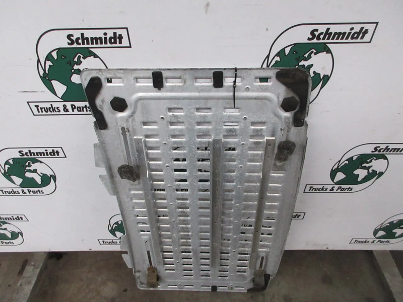 DAF 1940885 TRAANPLAAT MIDDENDEEL DAF XF 460 EURO 6 - Rāmis/ Šasija - Kravas automašīna: foto 2 DAF 1940885 TRAANPLAAT MIDDENDEEL DAF XF 460 EURO 6 - Rāmis/ Šasija - Kravas automašīna: foto 2