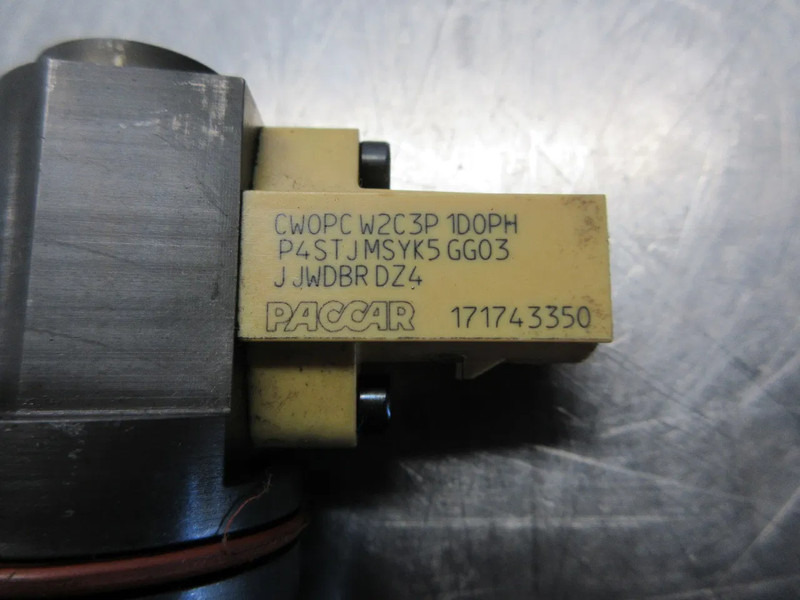 DAF 2005596 INJECTOR DAF MX 13 U2 460 PK EURO 6 5X OPVOORRAAD - Degvielas filtrs - Kravas automašīna: foto 5 DAF 2005596 INJECTOR DAF MX 13 U2 460 PK EURO 6 5X OPVOORRAAD - Degvielas filtrs - Kravas automašīna: foto 5
