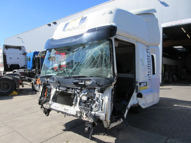 DAF DAF CF 440 CABINE VOOR ONDERDELEN DONOR MODEL 2016 - Kabīne un interjers - Kravas automašīna: foto 4 DAF DAF CF 440 CABINE VOOR ONDERDELEN DONOR MODEL 2016 - Kabīne un interjers - Kravas automašīna: foto 4