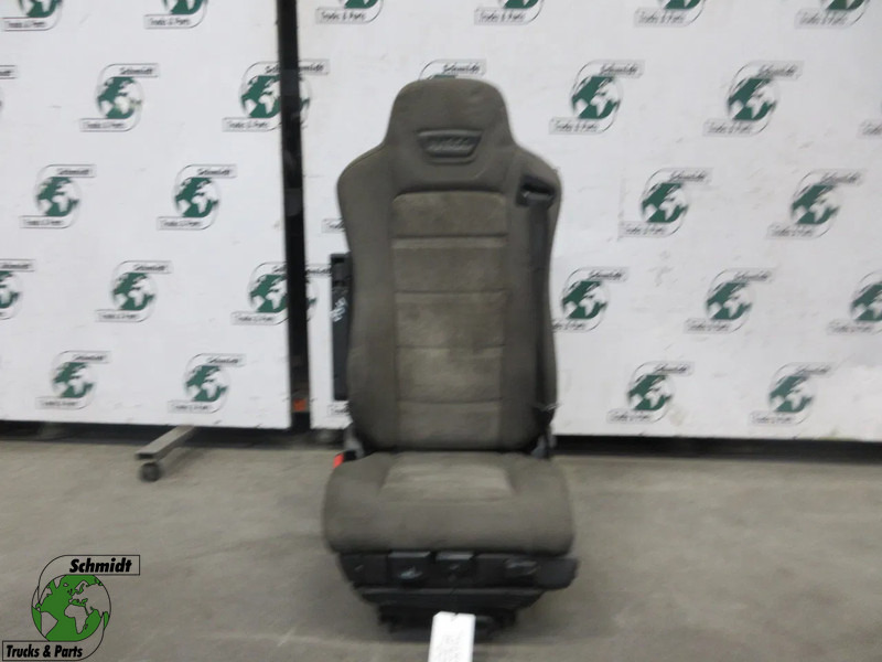 Iveco 5801416515 // 5801389347 IVECO HI WAY EURO 6 MODEL 2018 - Sēdeklis - Kravas automašīna: foto 1 Iveco 5801416515 // 5801389347 IVECO HI WAY EURO 6 MODEL 2018 - Sēdeklis - Kravas automašīna: foto 1