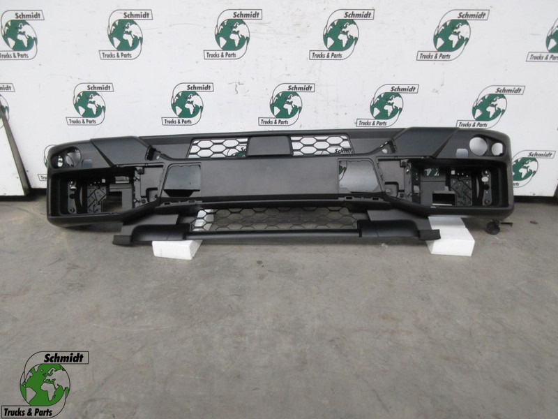 Iveco 5801690553 BUMPER IVECO EUROCARGO EURO 6 NIEUW - Buferis - Kravas automašīna: foto 1 Iveco 5801690553 BUMPER IVECO EUROCARGO EURO 6 NIEUW - Buferis - Kravas automašīna: foto 1