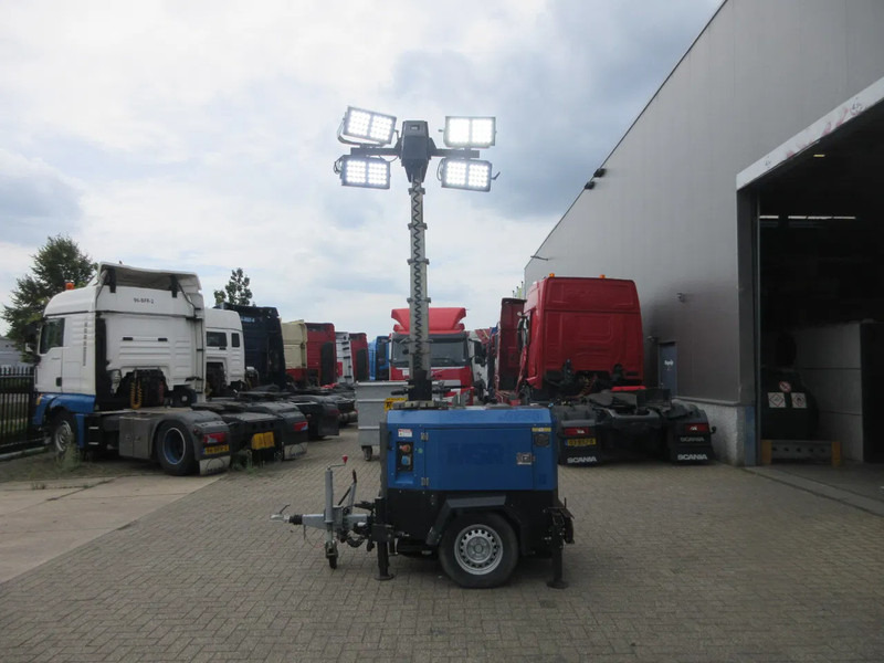 Kubota TRIME X-ECOK2 ENGINE K Z482-E LICHTMAGINE STROOMAGGERAAT 2017 - Apgaismojuma stabs: foto 4 Kubota TRIME X-ECOK2 ENGINE K Z482-E LICHTMAGINE STROOMAGGERAAT 2017 - Apgaismojuma stabs: foto 4